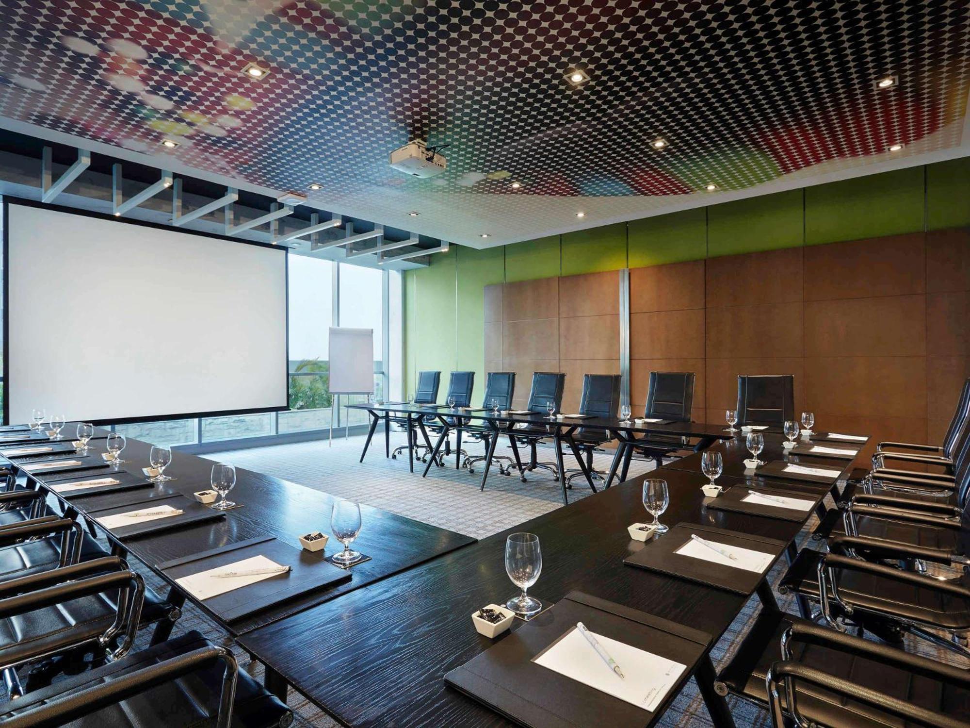 Pullman Jakarta Central Park Exteriér fotografie Meeting room